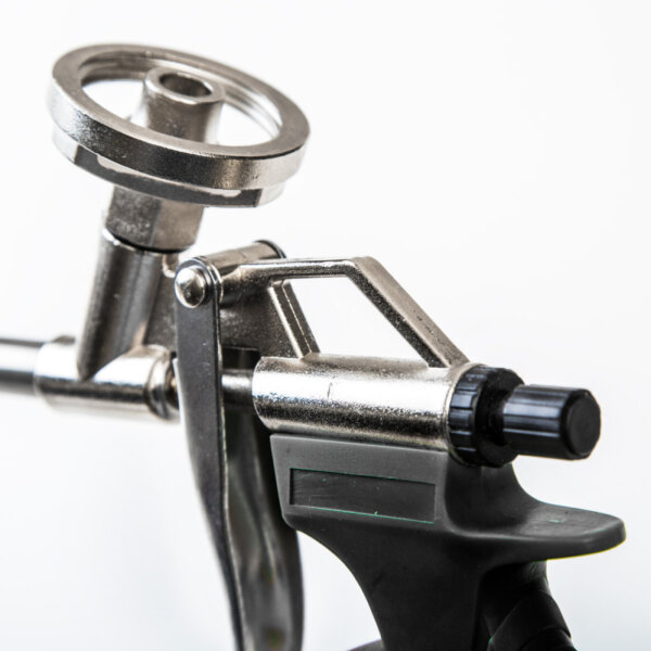 Pistolet applicateur de mousse PU